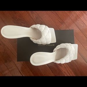 BOTTEGA VENETA padded leather sandals